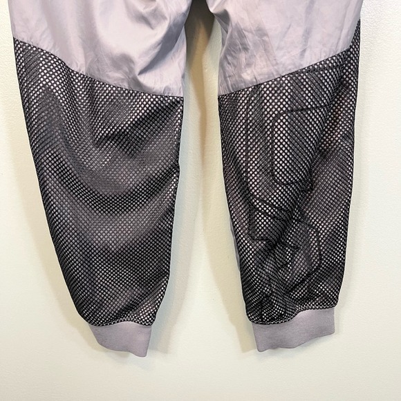 Under Armour Women's Grey Drawstring Activewear Hi Rise Athletic Sweatpants L - Picture 4 of 9